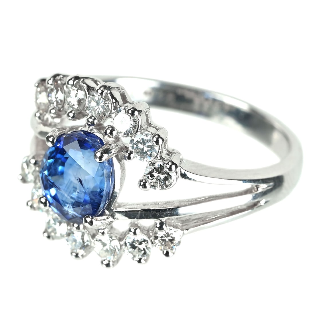 18K Sapphire Diamond Ring: Type: Ring Metal:18K White Gold Sapphire:2.04ct Diamond:0.55ct Size:6.5(US) Signed By: N/A