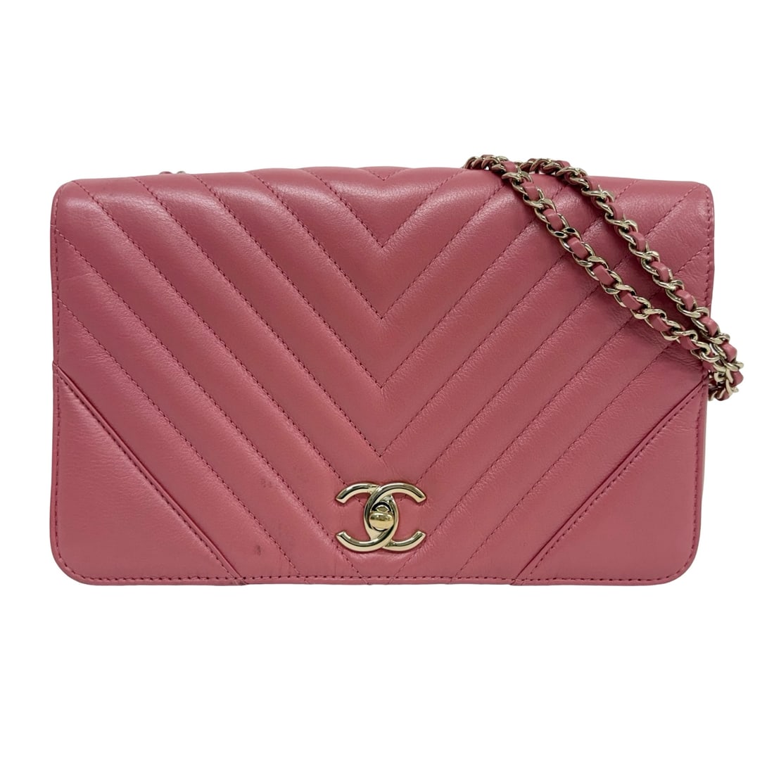 CHANEL V-Stitch Shoulder Bagpink Leather: Brand:Chanel Material:Leather Model No.: 2019YR Sizs:N/A Accessories: N/A