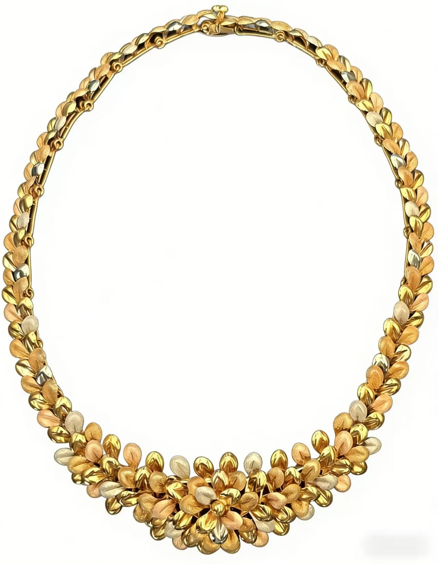 TRES BELLE 18K Gold Necklace: Type: Necklace Metal: 18K Yellow Gold Diamond:N/A Signed By: Tres Belle
