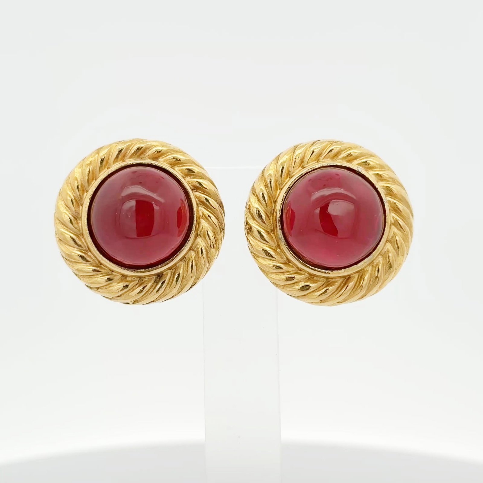 CHANEL AKAISHI PLATE EARRINGS: Type:EARRING Item Name:CHANEL AKAISHI PLATE EARRINGS Brand:CHANEL Accessories:N/A