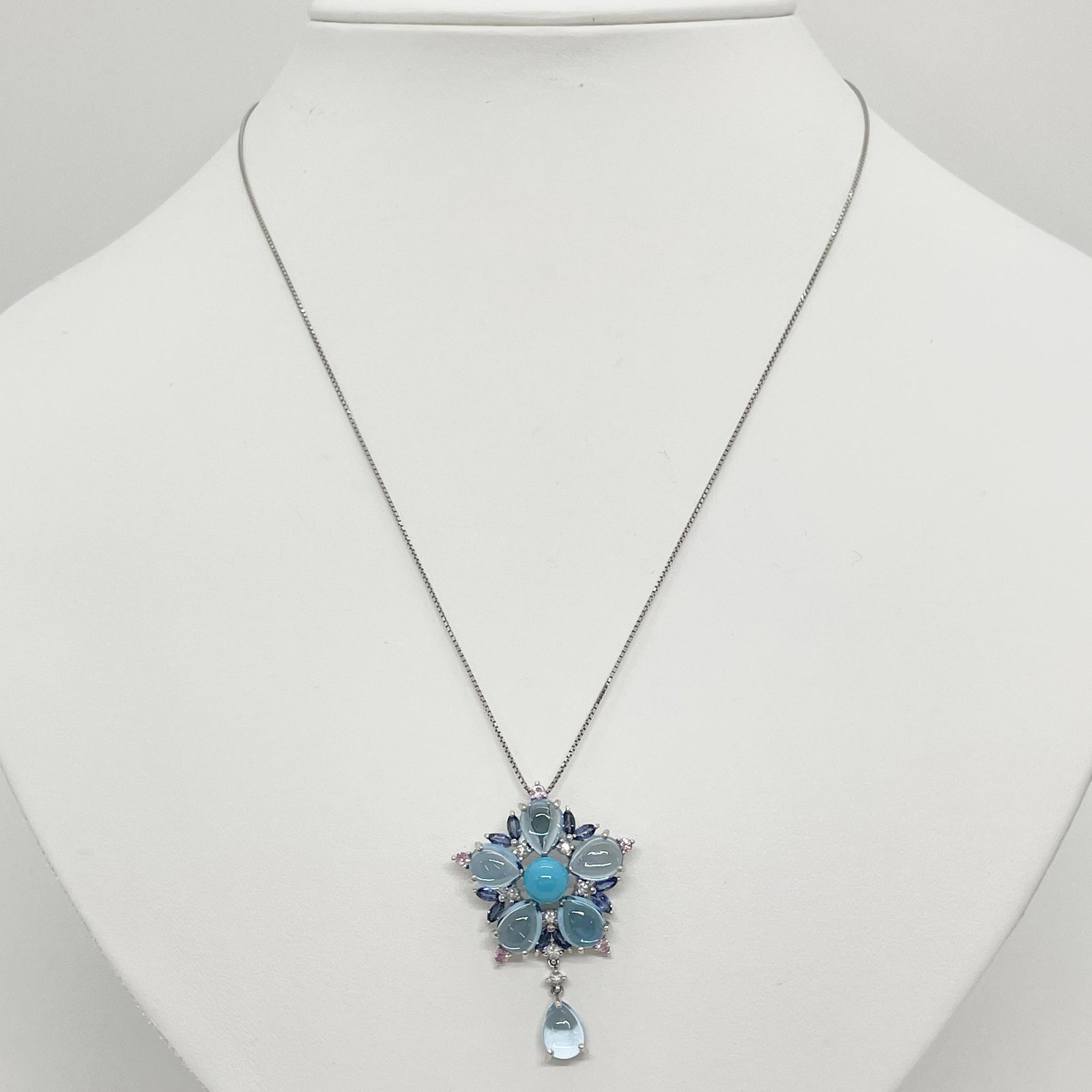 K18 Multi Gemstone Diamond Necklace: Type: Necklace Metal:K18 White Gold Multi Gemstone:11.77ct Diamond:N/A Size:48cm Signed By: N/A