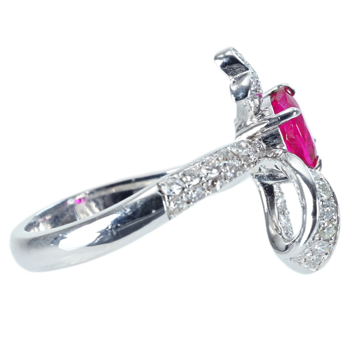 18K Myamar Pigeon Ruby Diamond Ring - 3