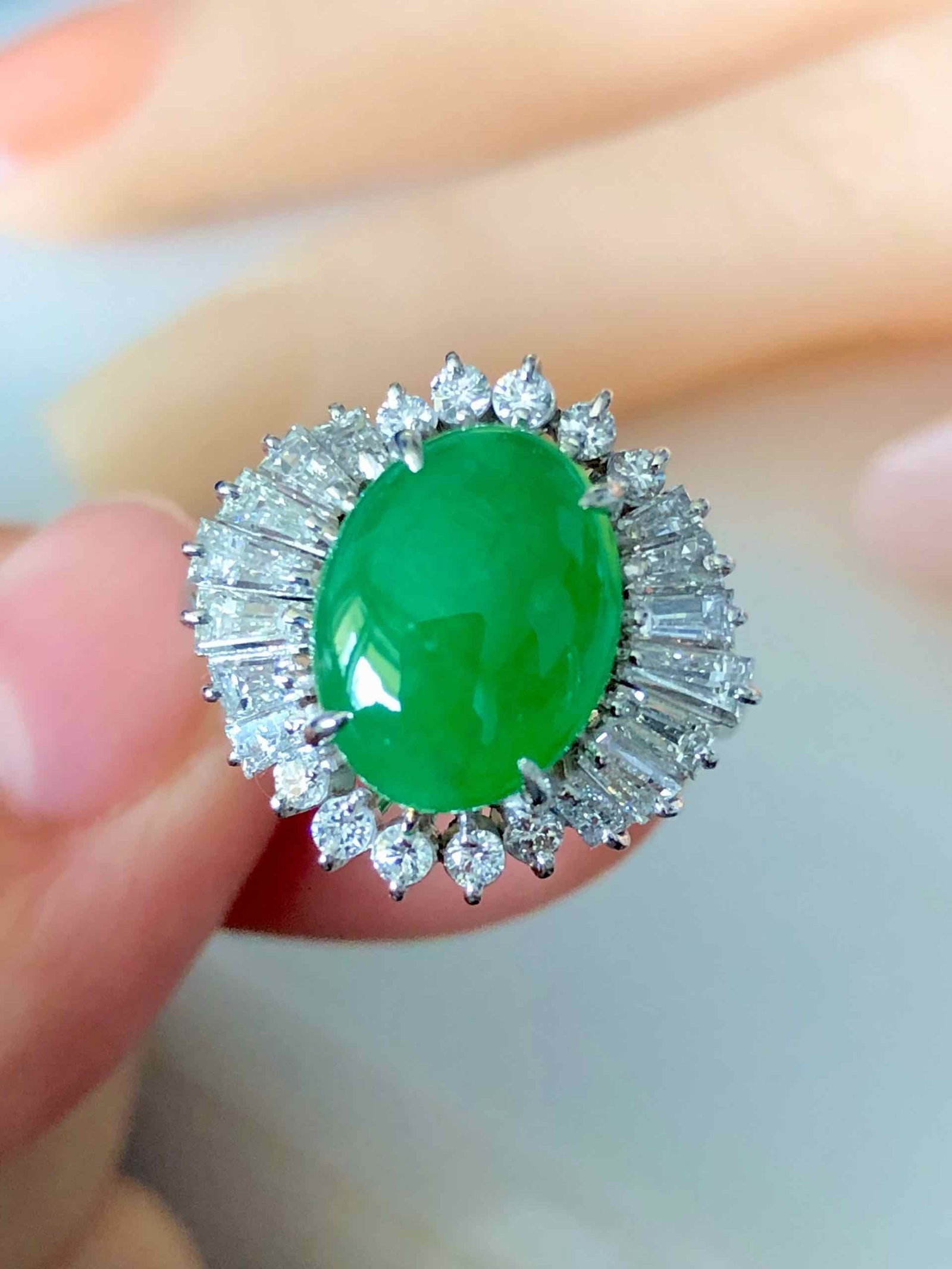 PT900 JADE RING: Type:RING Diamond:0.21ct Diamond:0.93ct Metal:PT900 Size:6.25(US) Accessories:N/A