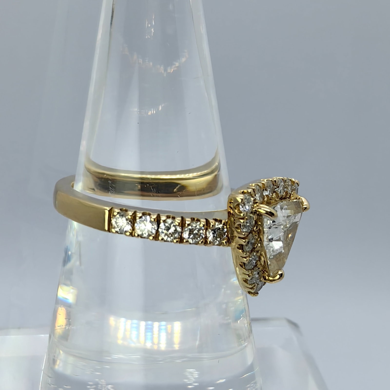 K18 Diamond Ring - 2