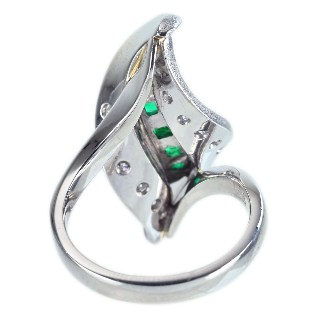 PT900 EMERALD Diamond Ring - 2