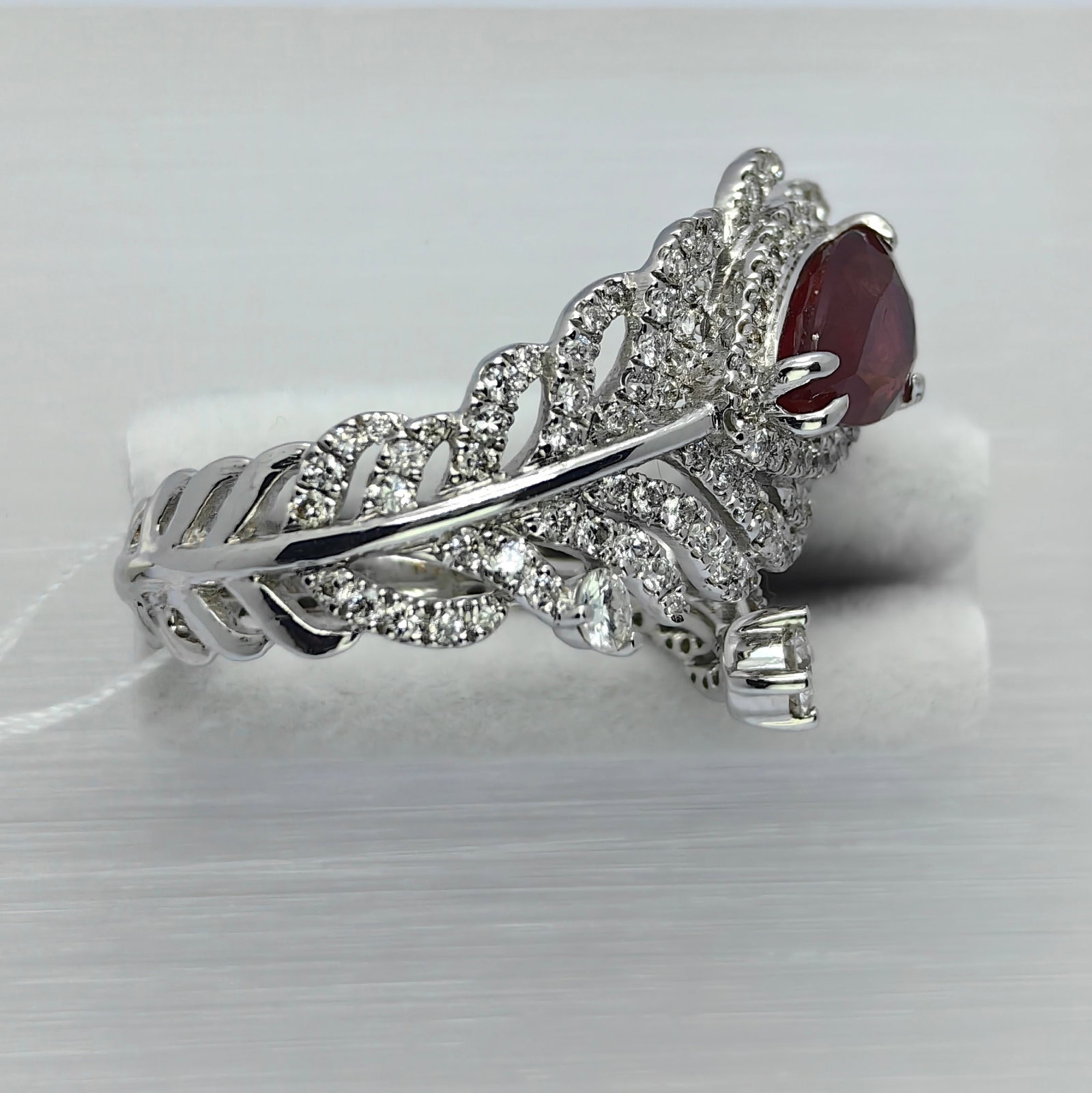 K18 Mozambique Ruby Red Diamond Ring - 3