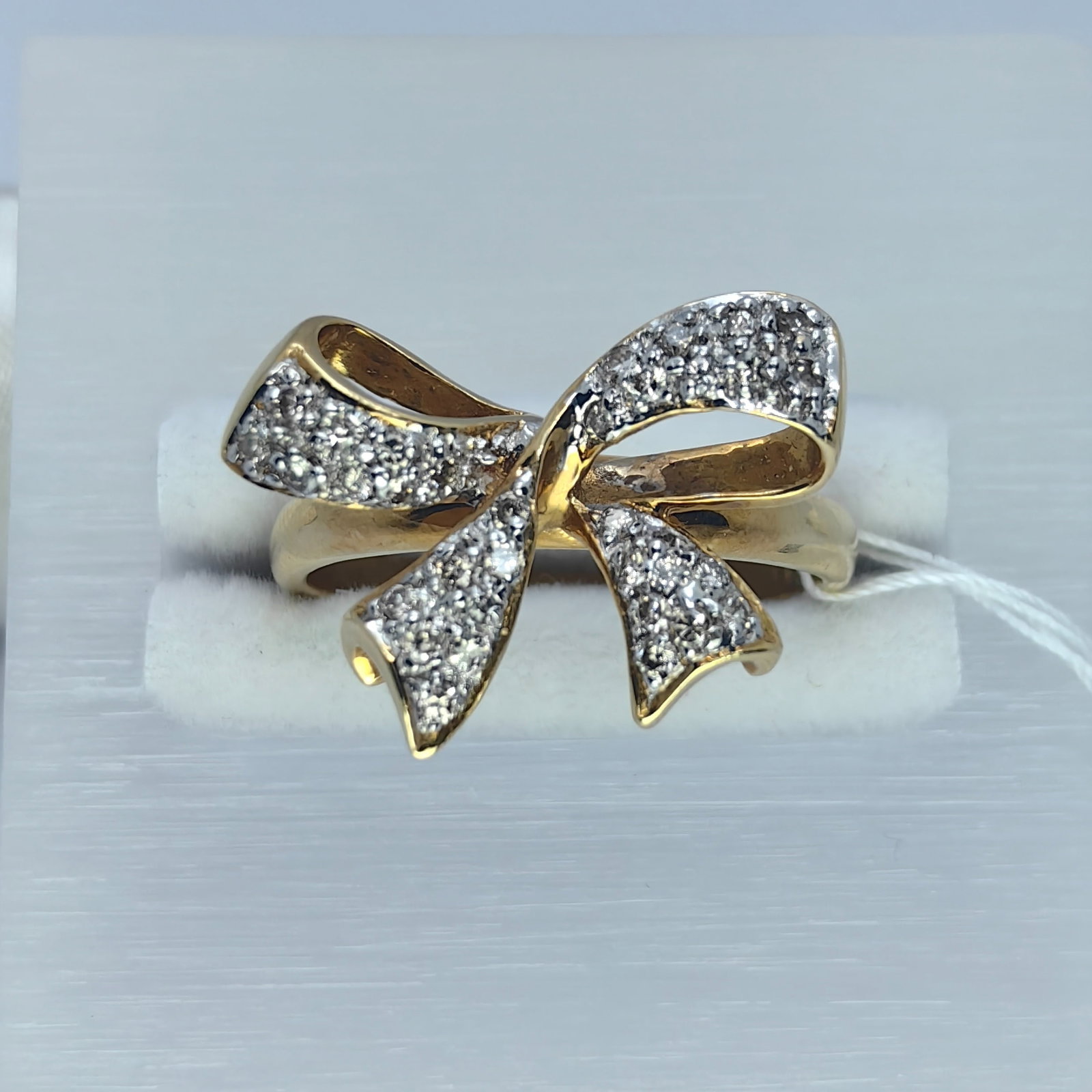 18K Diamond Ring: Type: Ring Metal:18K Yellow Gold Diamond:0.36ct Size:8(US) Signed By: N/A
