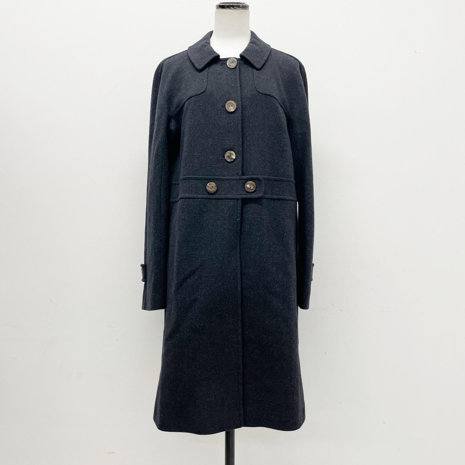 LANVIN Gray Coat: Brand:LANVIN Model No.: 2202111 Sizs:38 Material:Wool Color:Gray Accessories:N/A