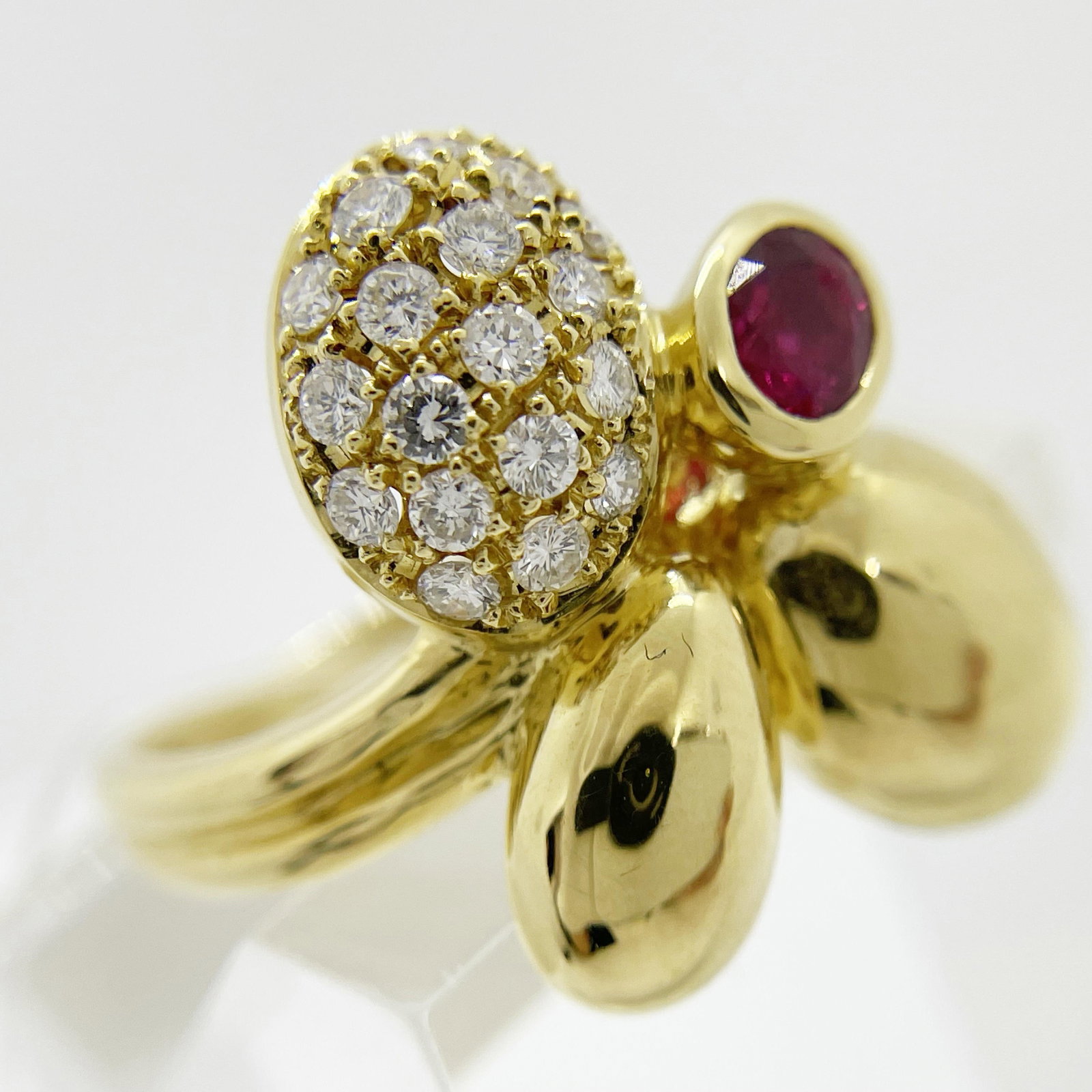 K18 Sapphire Diamond Ring - 2