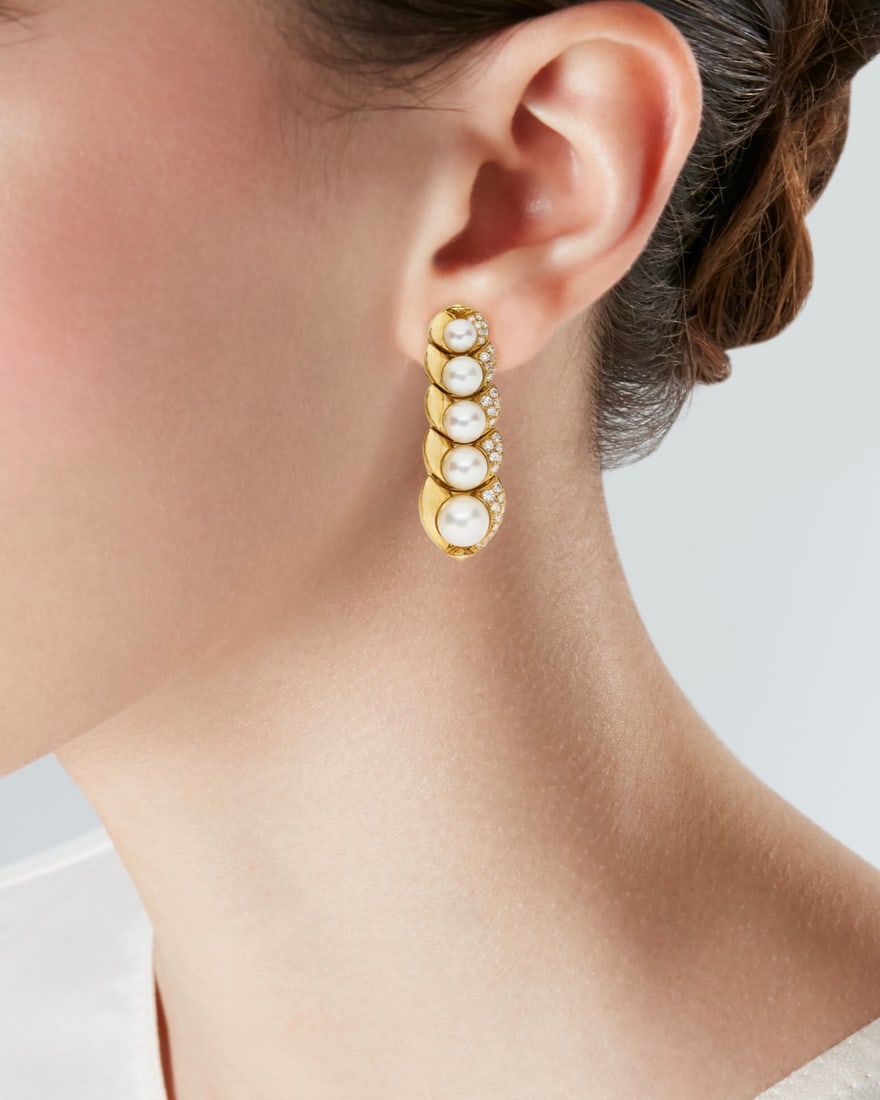 BVLGARI BULAGRI K18 Pearl Earring: Type: Earring Material:K18 Sizs:N/A Signed By: BVLGARI