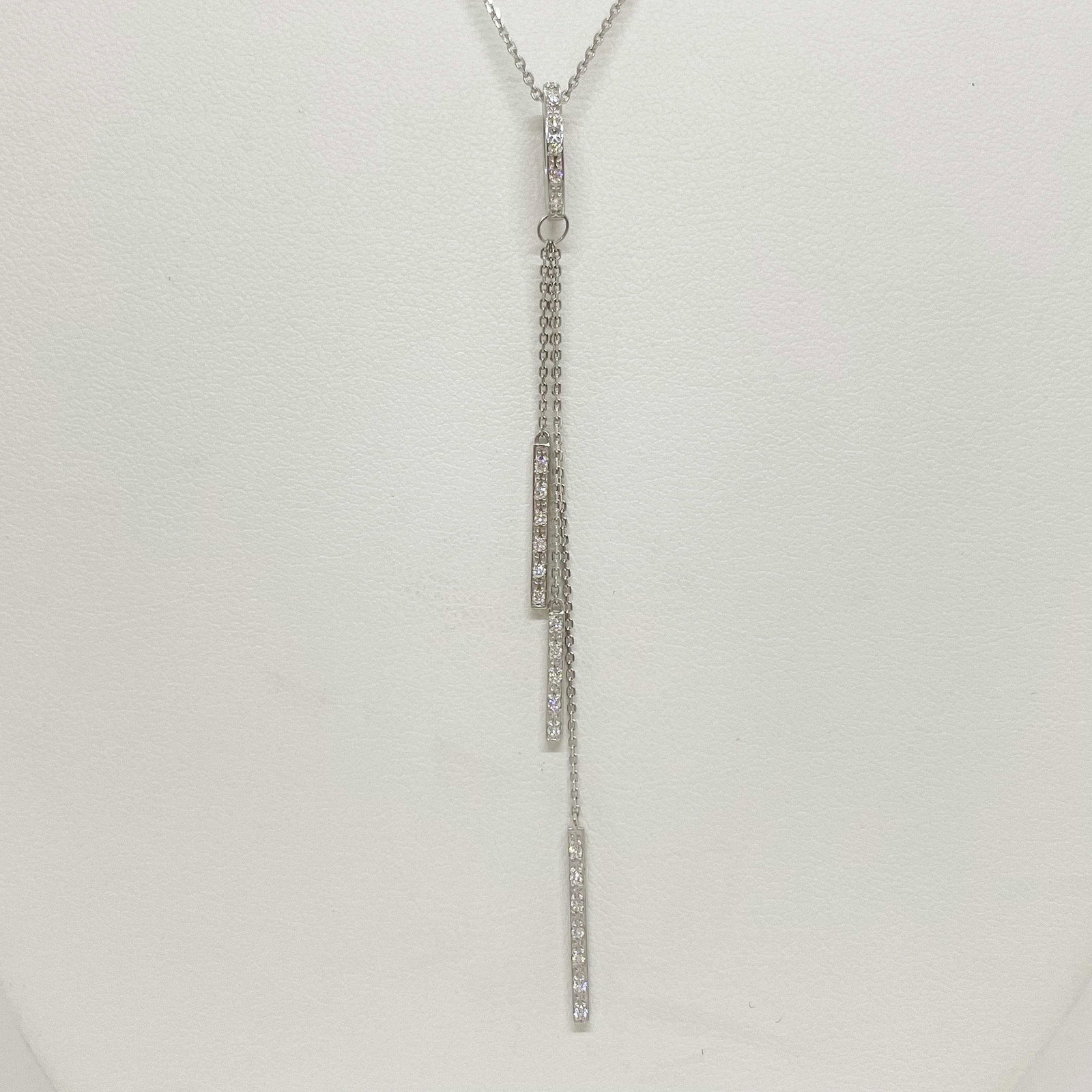 K18 Diamond Necklace: Type: Necklace Metal:K18 White Gold Diamond:0.14ct Size:70cm Signed By: N/A