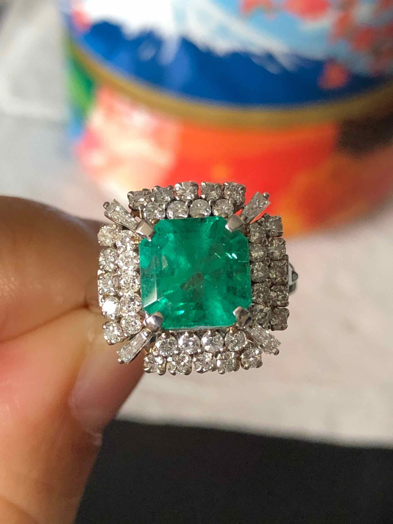 PT900 EMERALD RING - 4