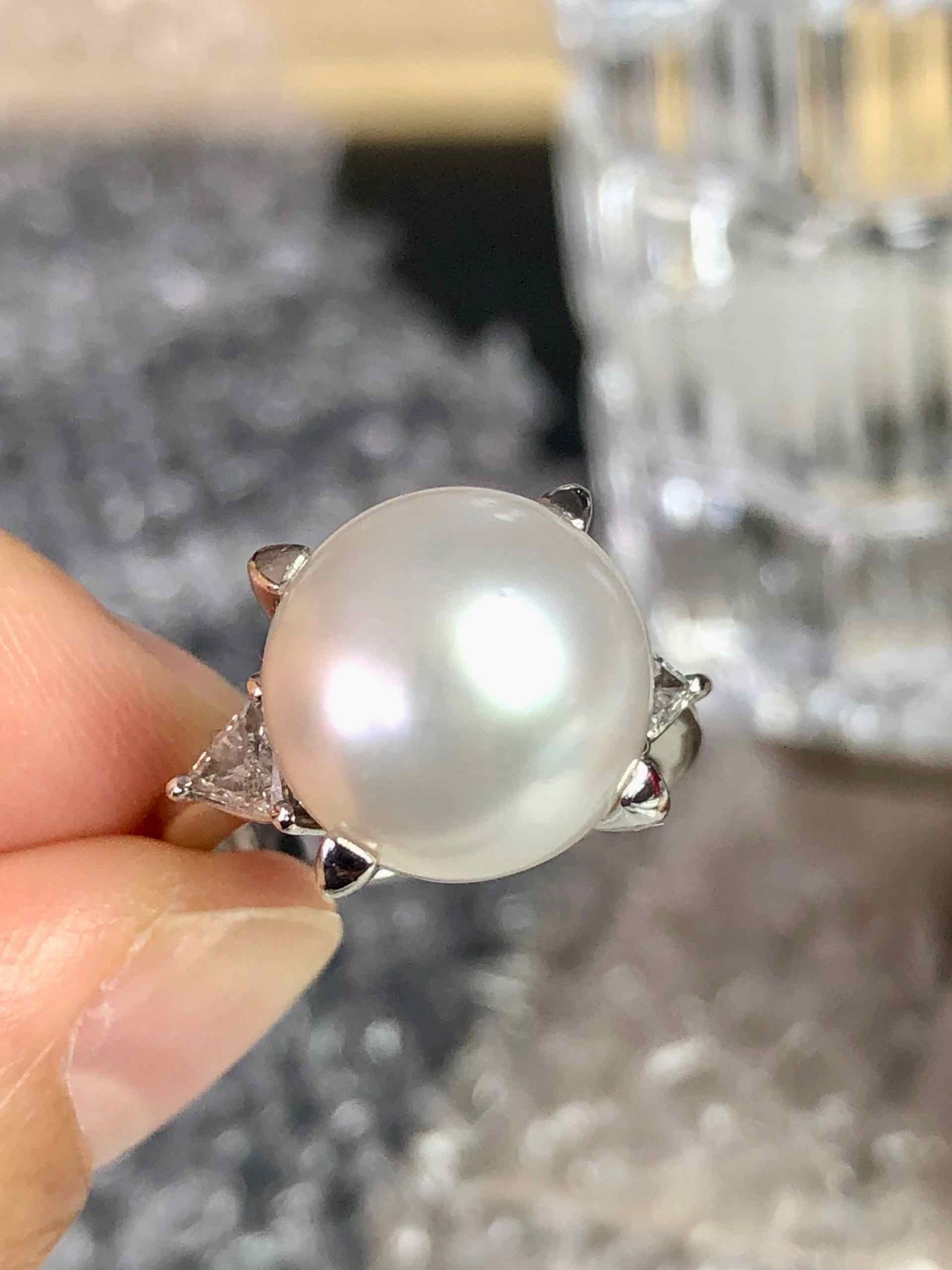 PT900 SOUTH SEA PEARL RING: Type:RING Diamond:0.32ct Metal:PT900 Size:6(US) Accessories:N/A