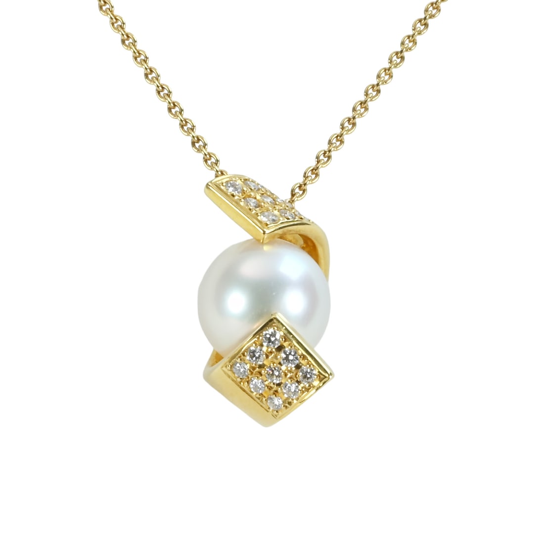 MIKIMOTO PEARL NECKLACE-K18: Type:NECKLACE Item Name:MIKIMOTO PEARL NECKLACE-K18 Brand:MIKIMOTO Metal:18K Accessories:N/A