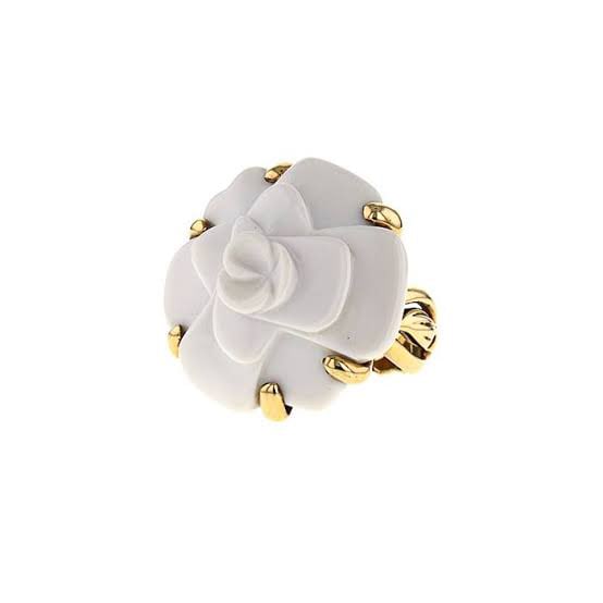 CHANEL K18 Camelia Ring: Type: Ring Metal:18K Diamond: N/A Size:5(US) Signed By:Chanel