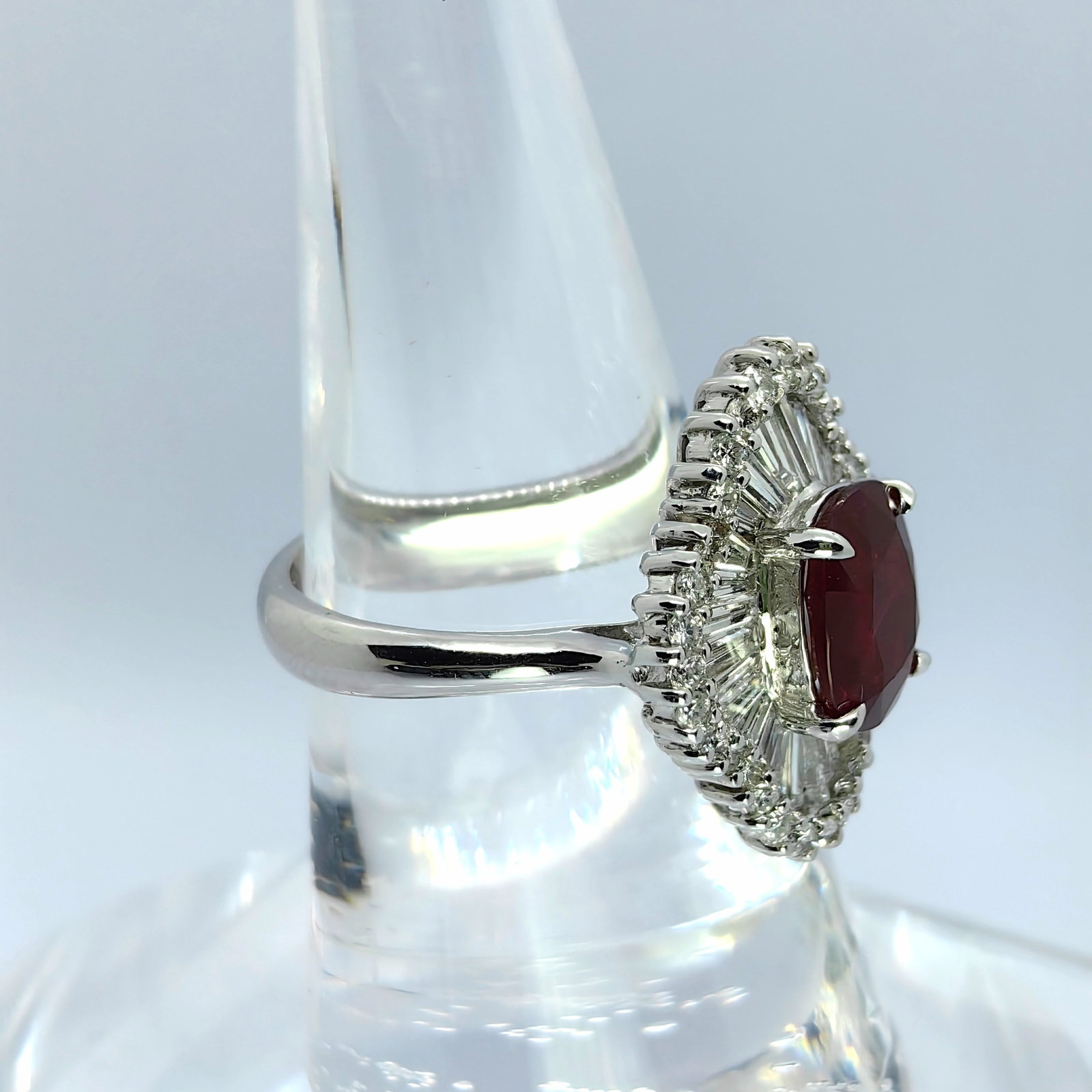 K18 Tanzania NH Deep Red Ruby Diamond Ring - 3