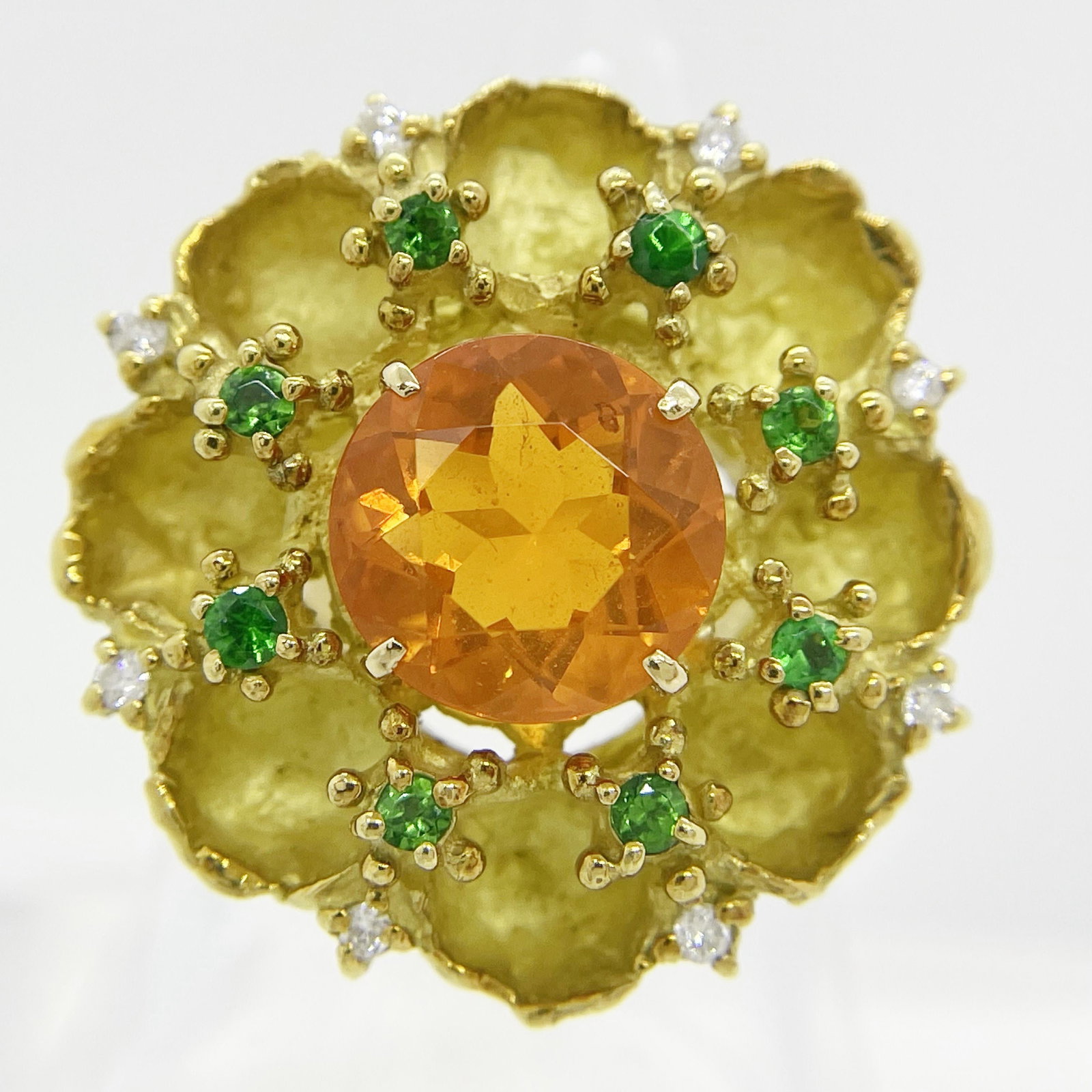 K18 Fire Opal Diamond Ring: Type: Ring Metal:K18 Yellow Gold Fire Opal:2.46ct Diamond:0.13ct Size:7(US) Signed By: N/A