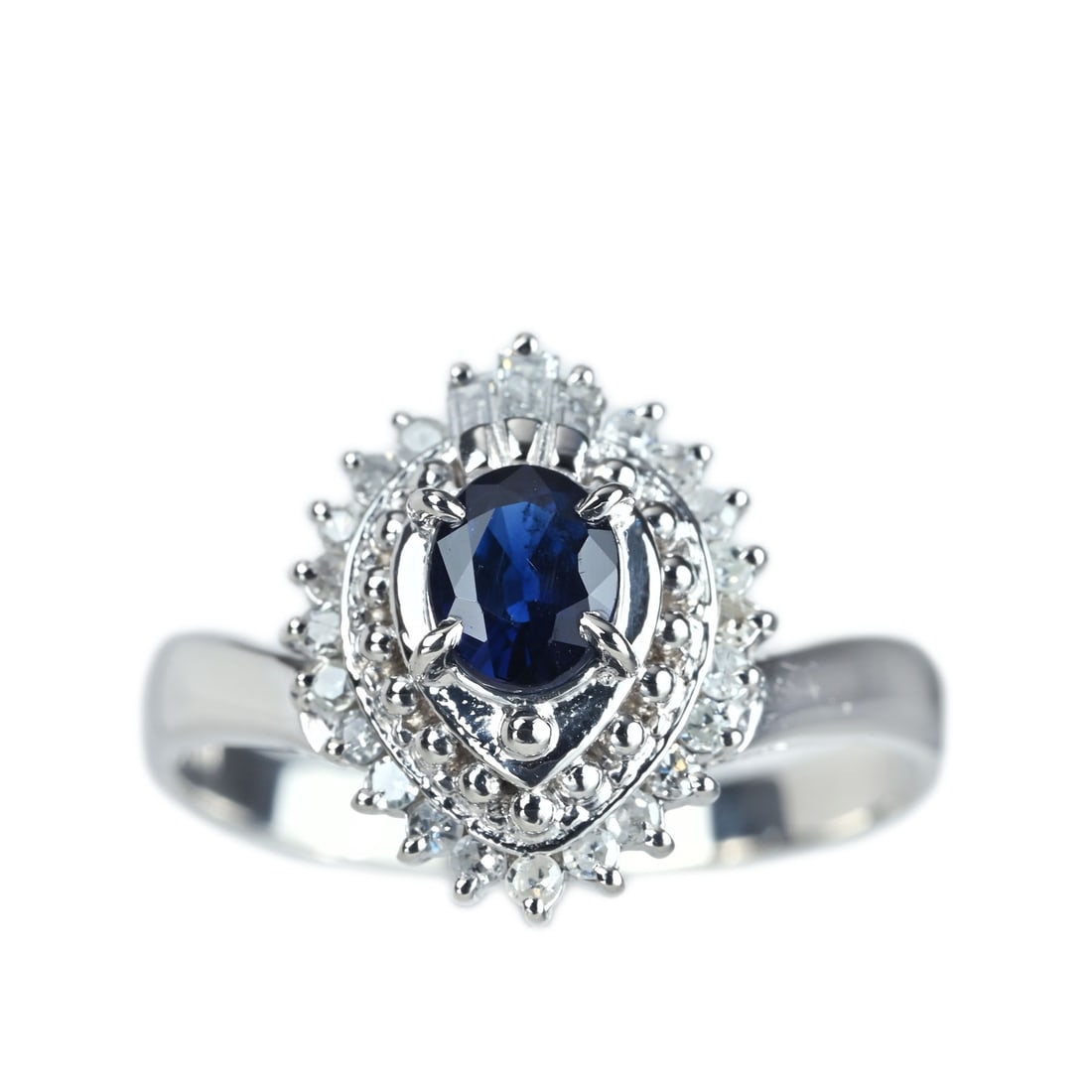 Pt900 Sapphire Diamond Ring (1 of 4)