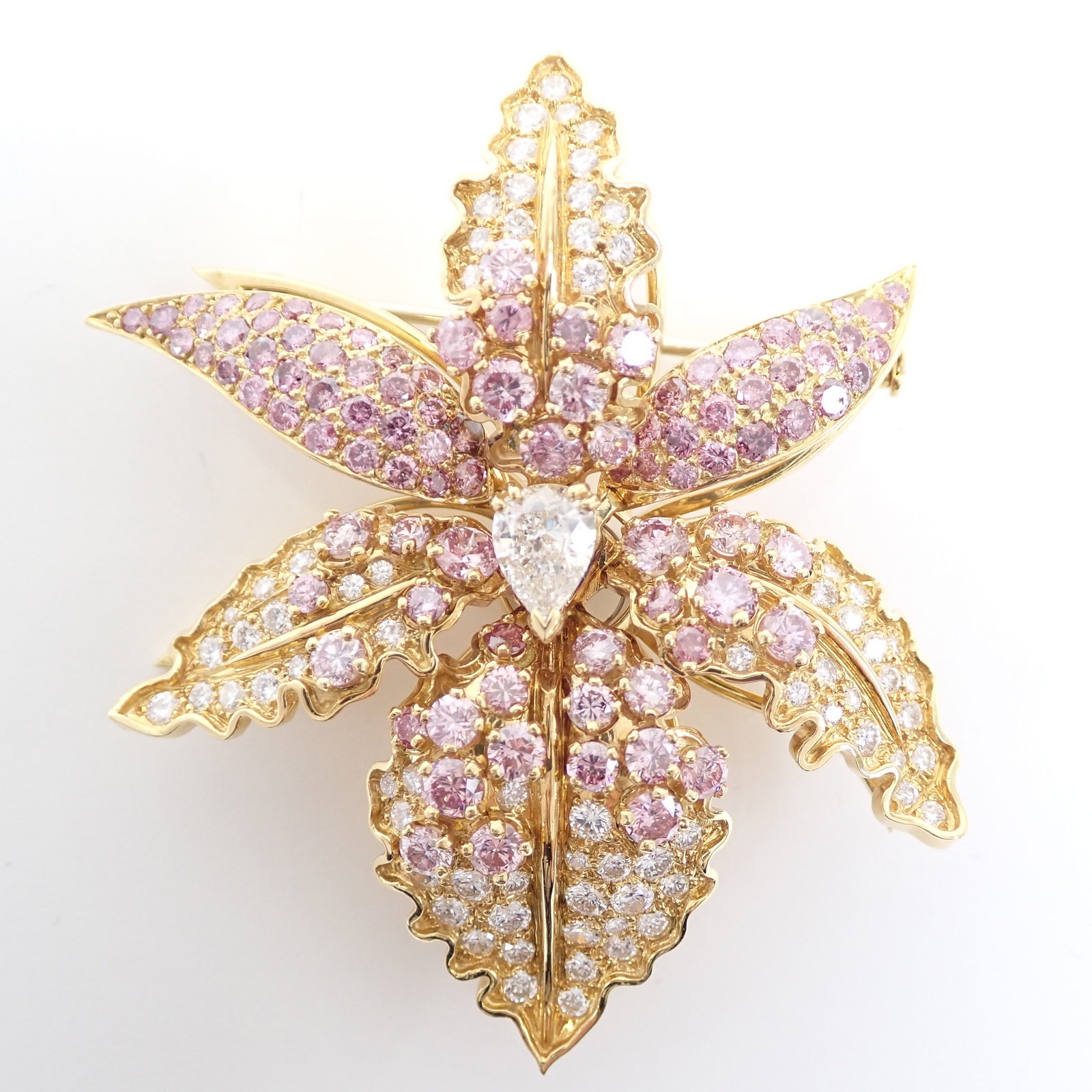 CHAUMET K18 Diamond Brooch: Type: Brooch Metal:K18 Yellow Diamond:1.29ct Diamond:7.40ct Size:N/A Signed By: Chaumet