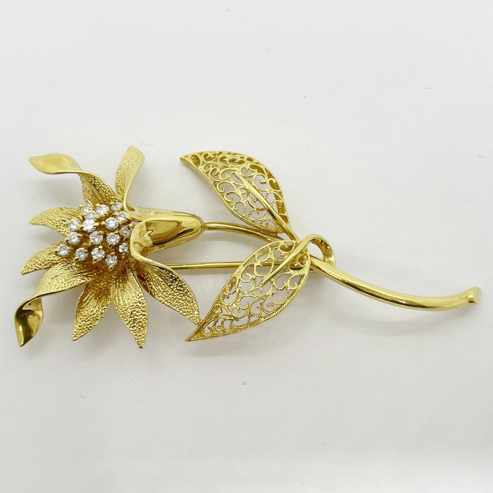 K18 Diamond Brooch (1 of 4)