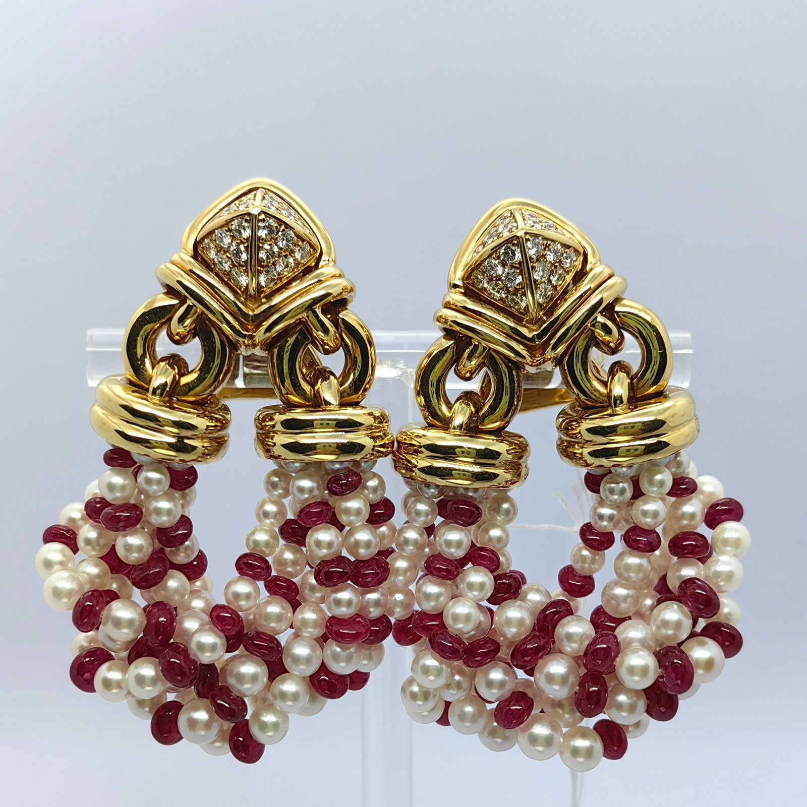 BVLGARI BULGARI K18 Ruby Pearl Diamond Earring: Type: Earring Metal:K18 Yellow Gold Diamond:N/A Size:N/A Signed By: BVLGARI;2357AC