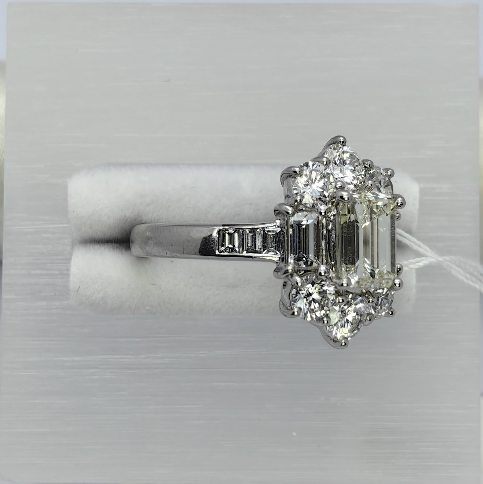 Pt900 Diamond Ring - 3