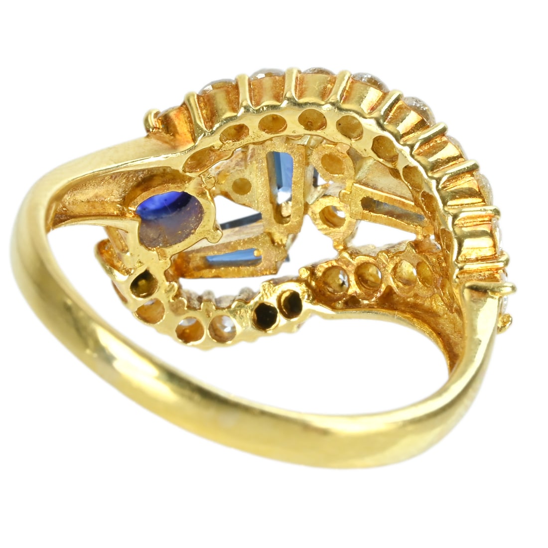 K18 Sapphire Diamond RIng - 4