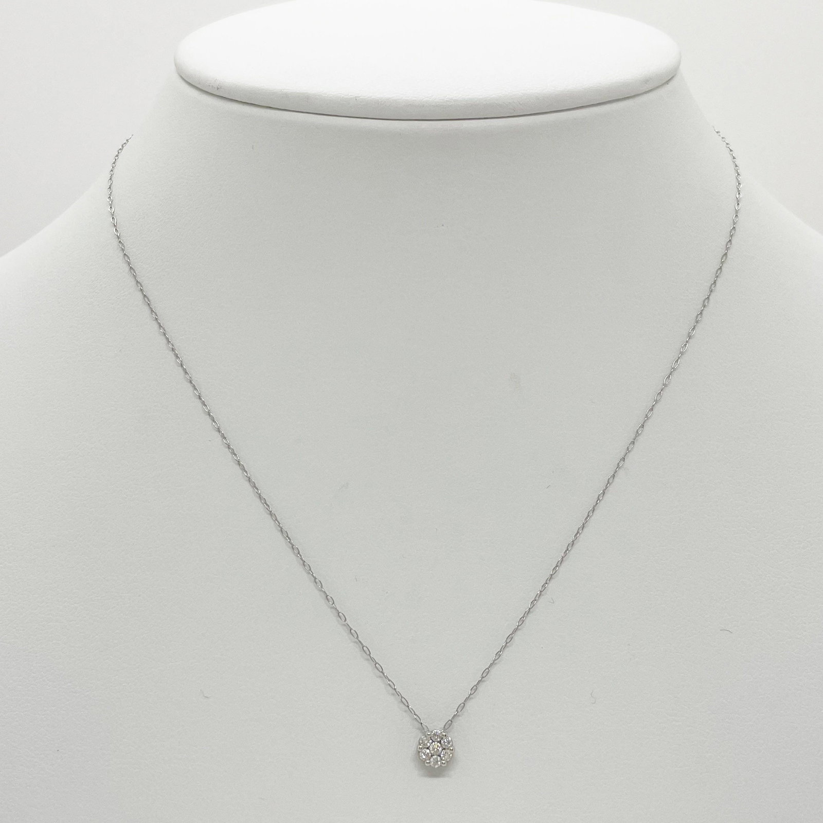 PT900 Diamond Necklace: Type: Necklace Metal:Platinum Diamond:0.15ct Size:38cm Signed By:N/A