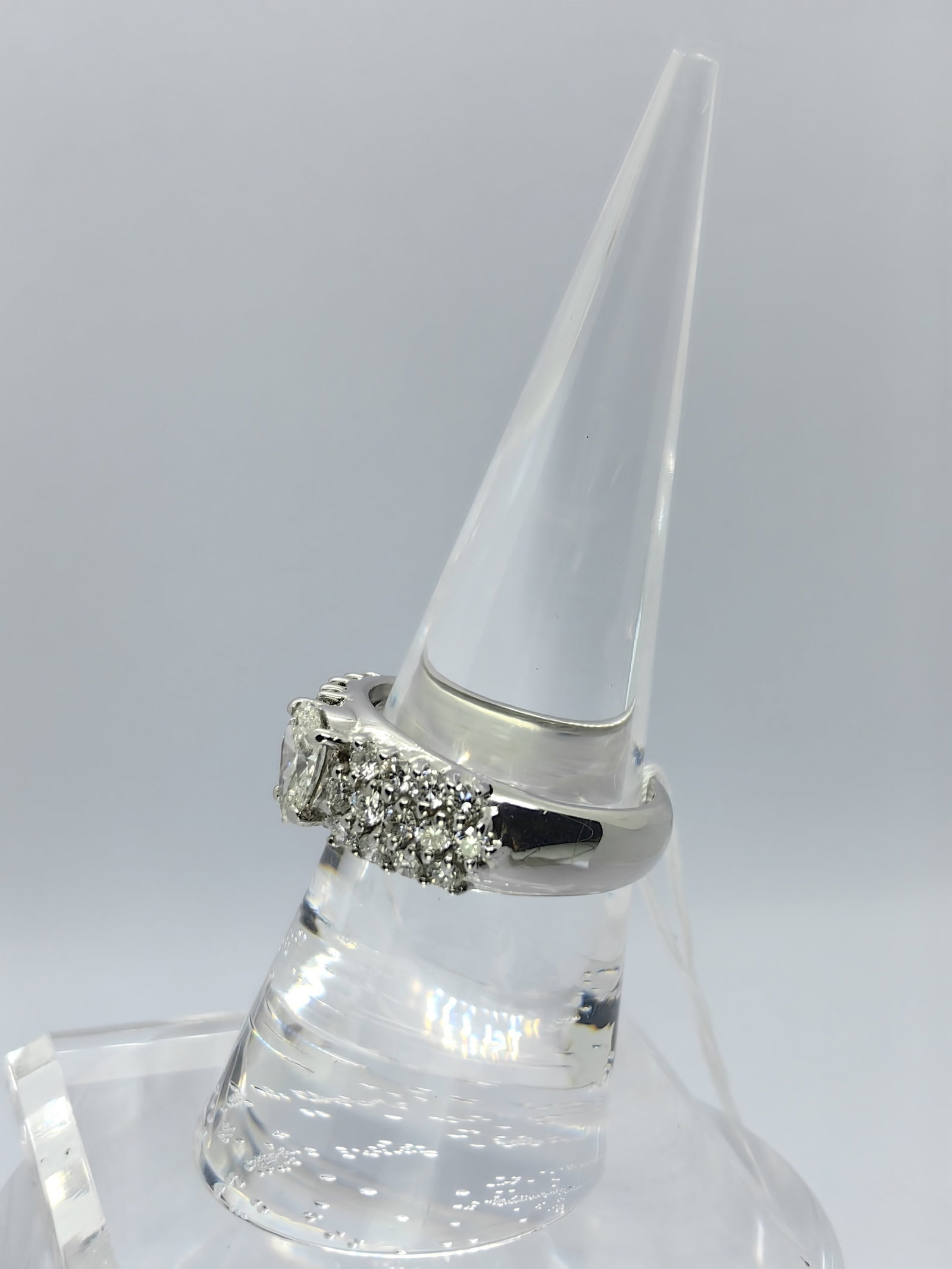 K18 Diamond Ring - 2