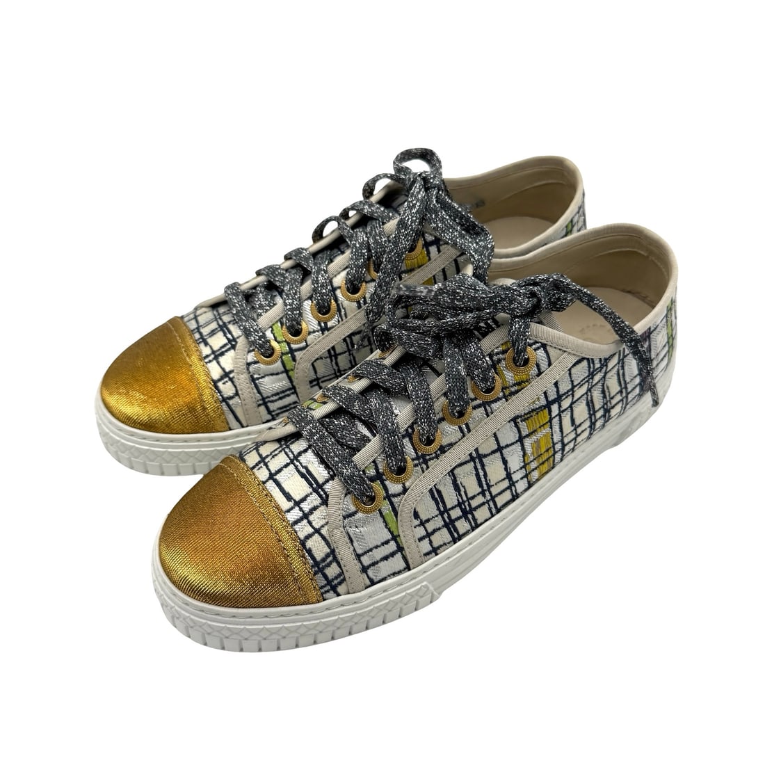 CHANEL Sneakers Lady Shoes: Type:Lady Shoes Item Name:CHANEL Sneakers Lady 2017 Shoes Brand:CHANEL Model No:T G32383/ 2017yr Size:#38 Signed By:CHANEL Accessories:N/A