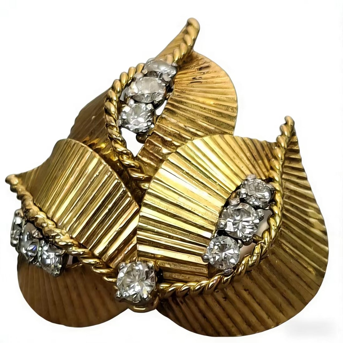 CARTIER 18K Gold Diamond Brooch: Type: Brooch Metal: 18K Yellow Gold Diamond :1.25 ct Measurements: 30mm*41mm Signed By: Cartier