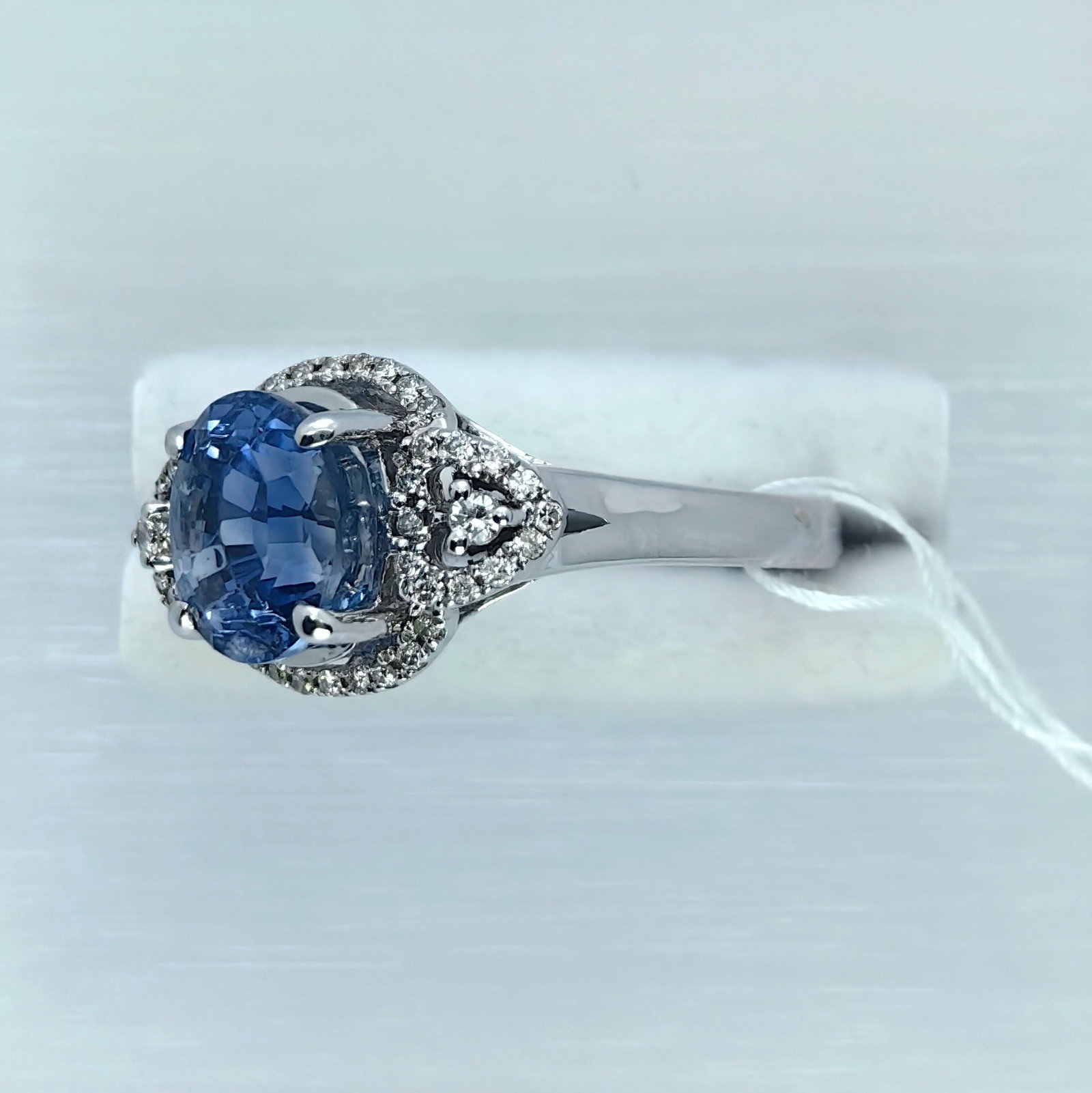 K18 Sapphire Diamond Ring - 2