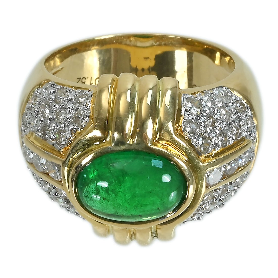 K18 Emerald Diamond Ring: Type: Ring Metal:18K Yellow Gold Emerald:3.24ct Diamond:1.52ct Size:6(US) Signed By: N/A