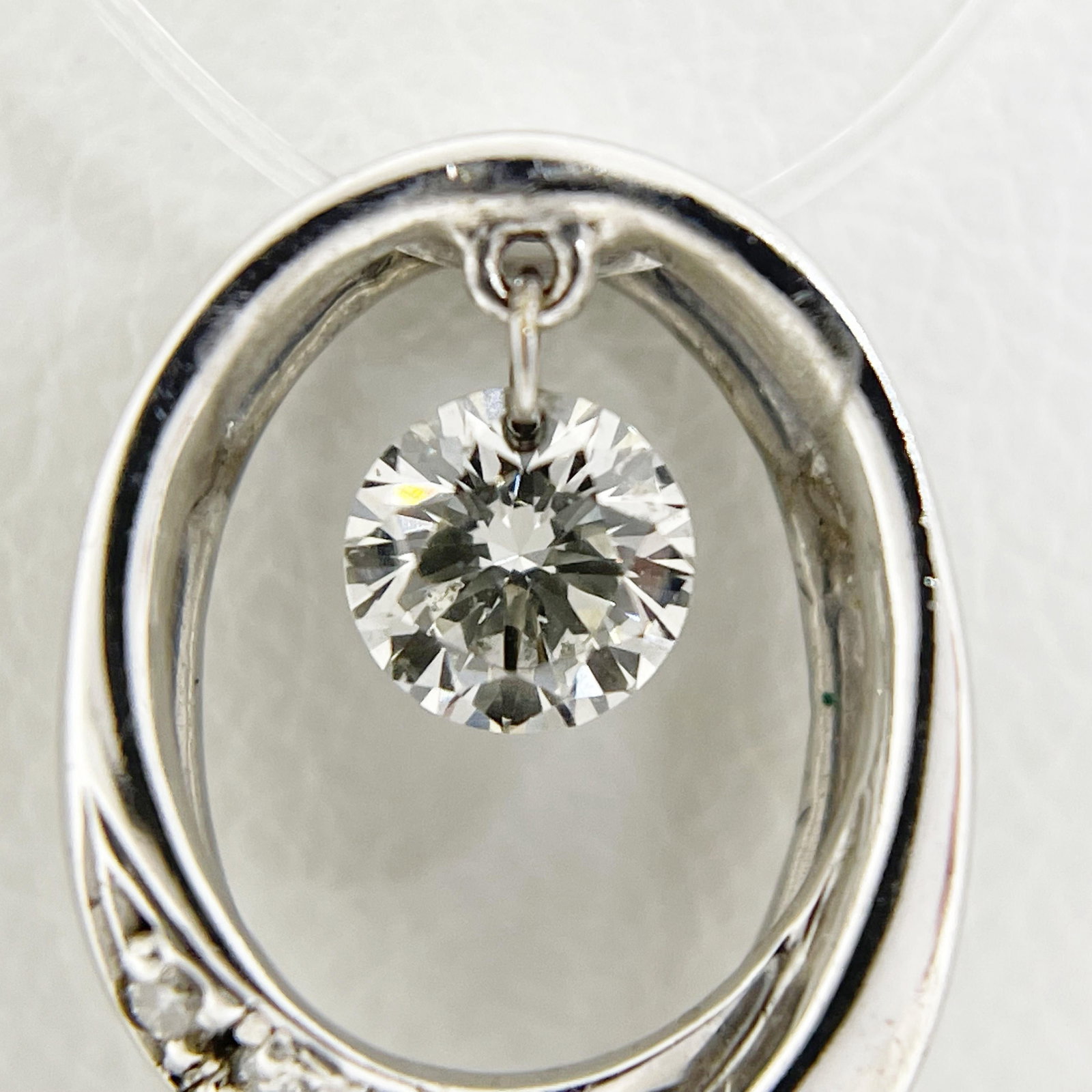 K18 Diamond Pendant - 3