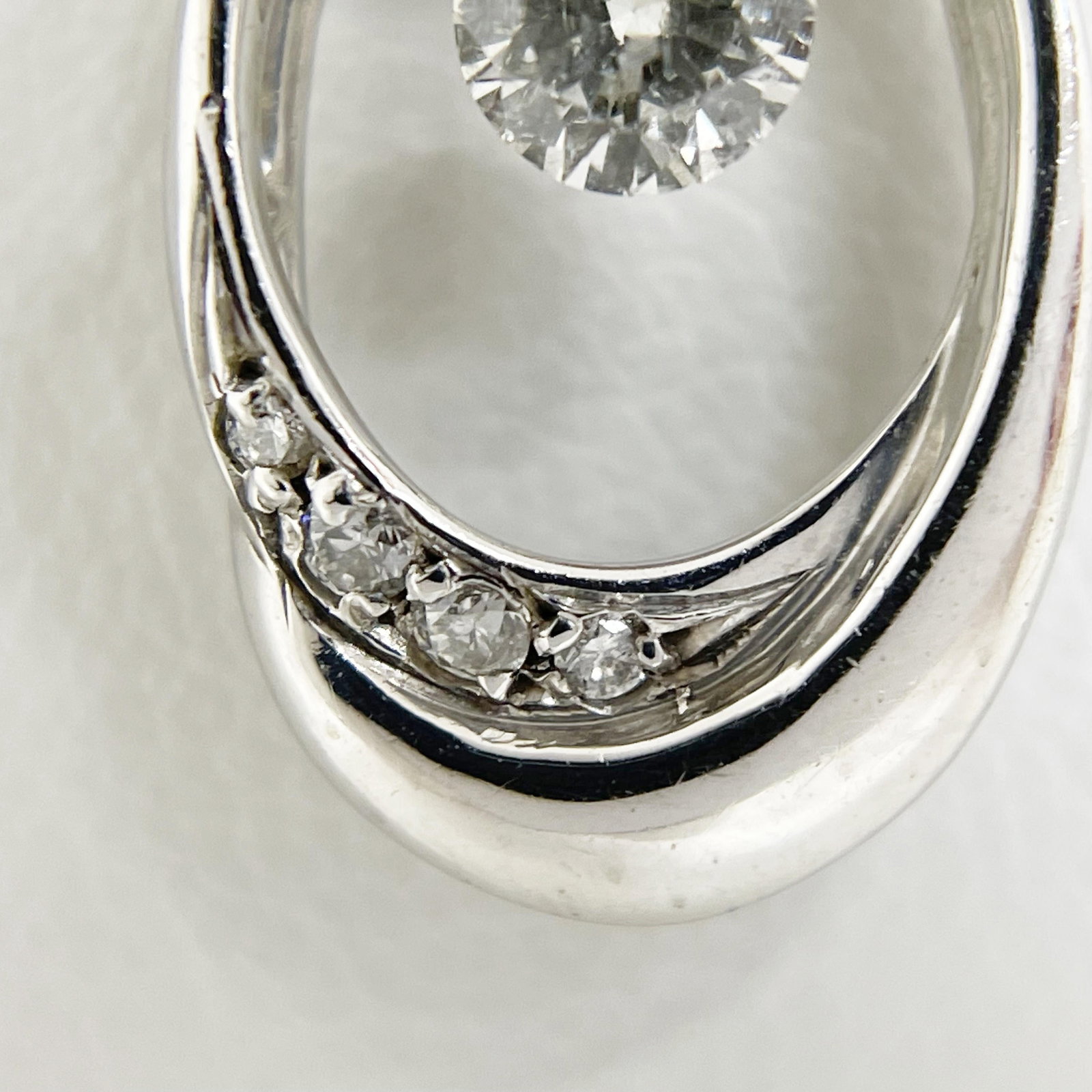 K18 Diamond Pendant - 4