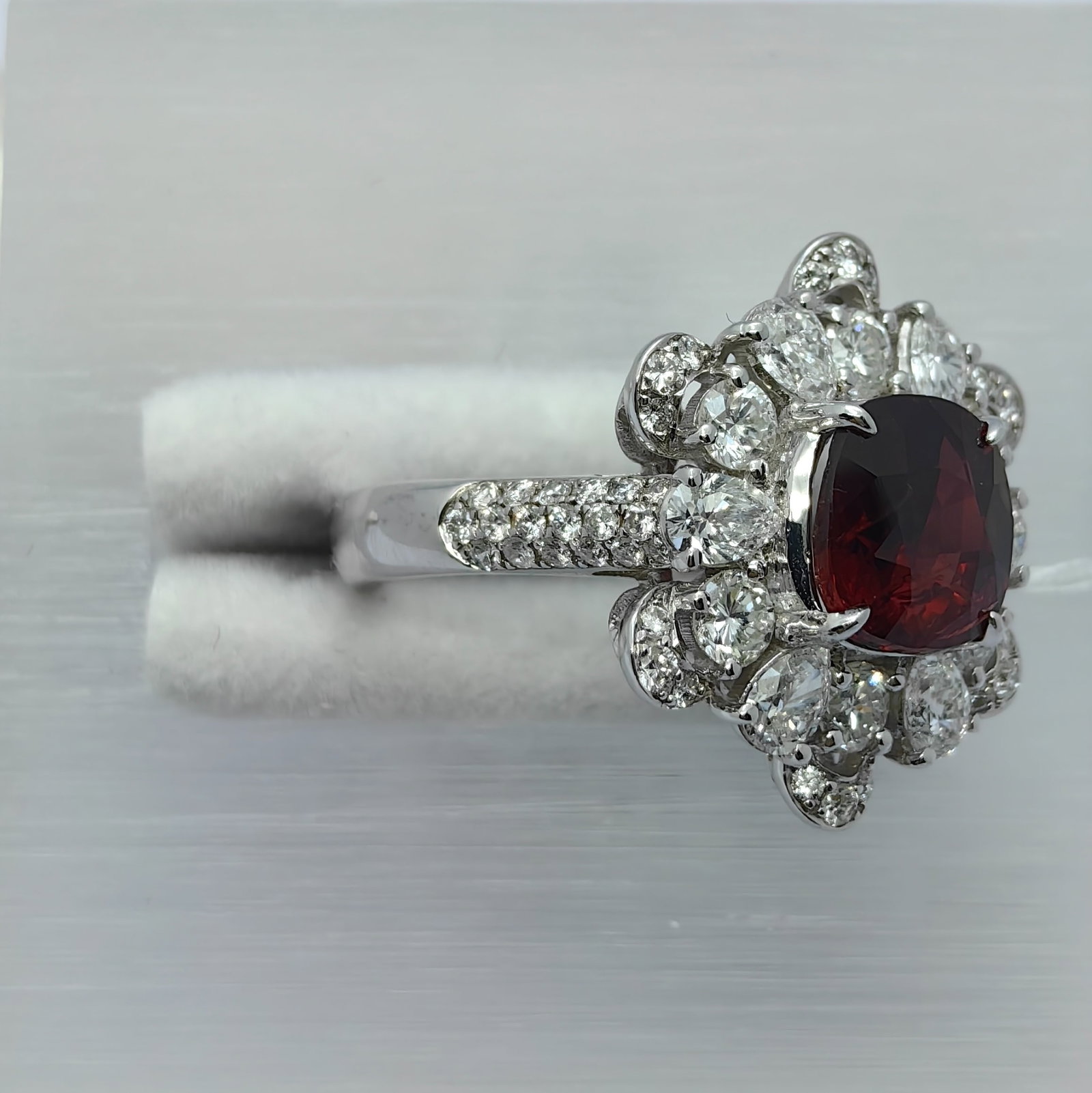18K Mozambique VVDR NH Ruby Diamond Ring - 2