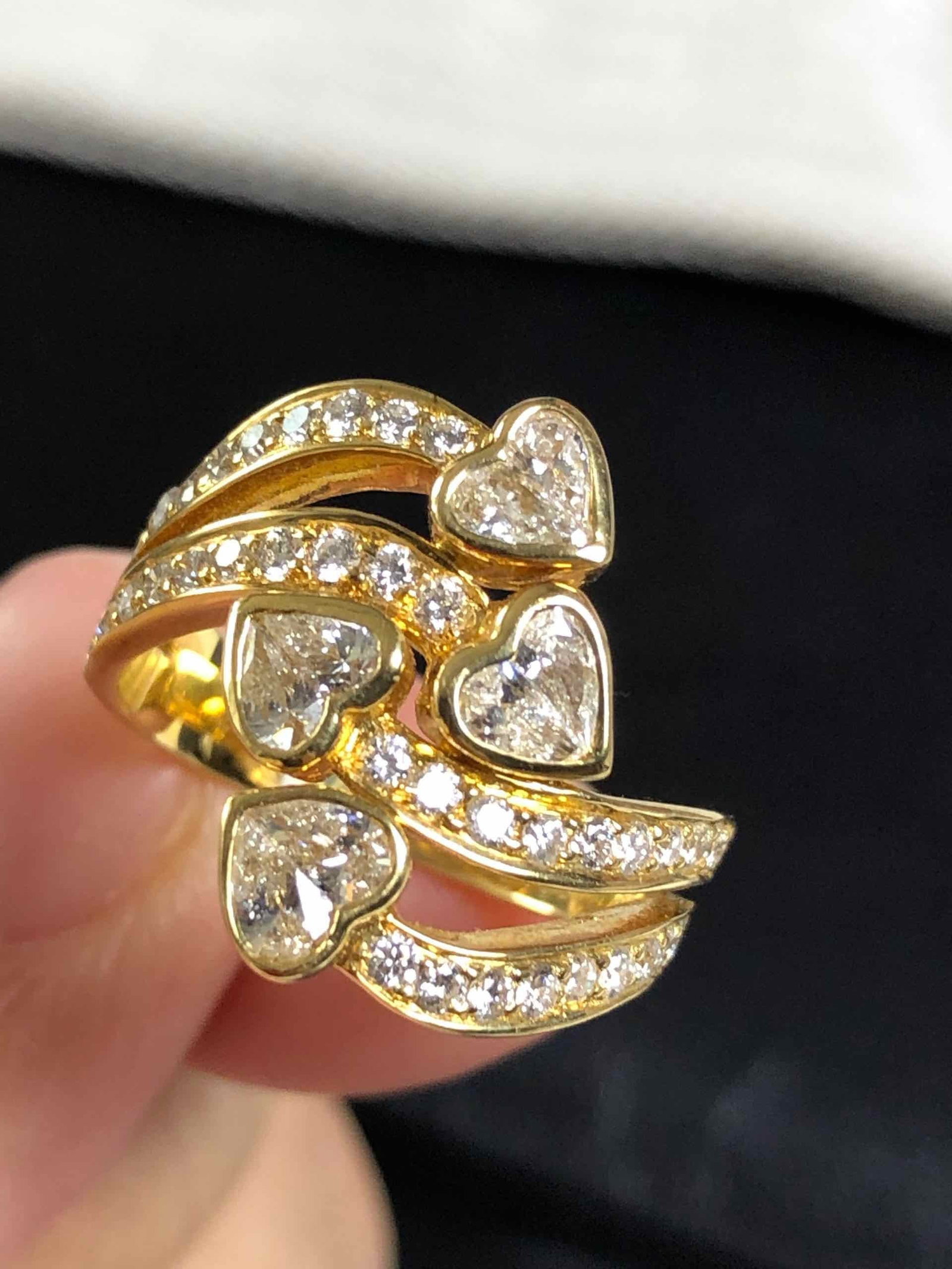 K18YG DIAMOND RING: Type:RING Diamond:1.29ct Diamond:0.29ct Metal:18K Size:6(US) Accessories:N/A