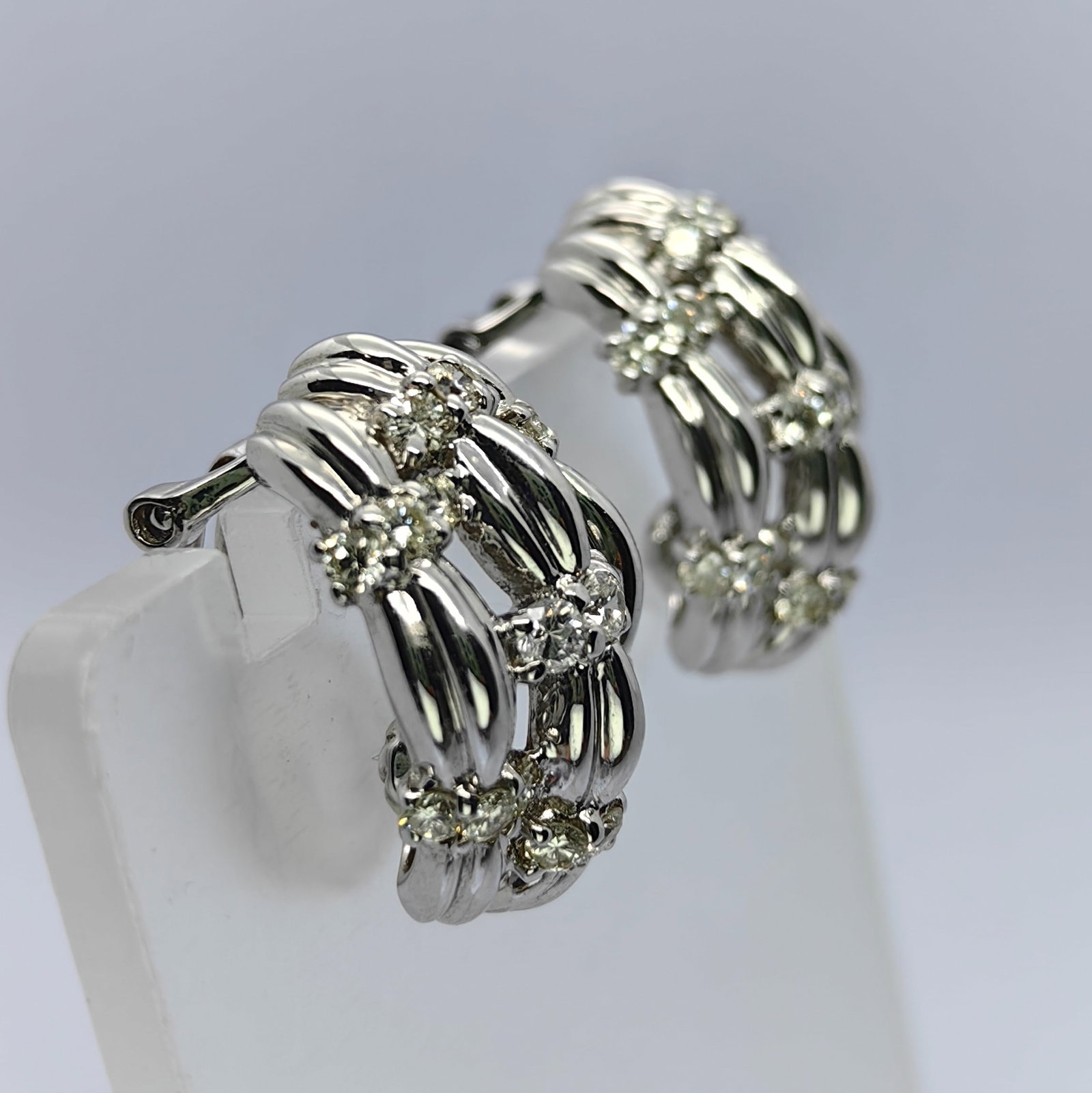 K18 Diamond Earring (1 of 2)