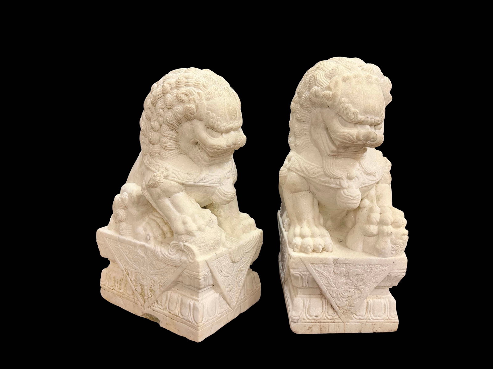 PAIR OF HAND CARVED SOLID MARBLE CHINESE FOO DOGS, SIZE 21"H X 9"W X 13"D (1 of 3)
