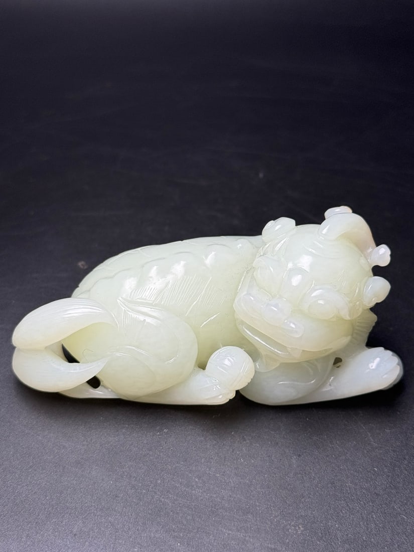 Chinese Hetian White Jade Carved Qilin Figure, Auspicious Beast (1 of 9)