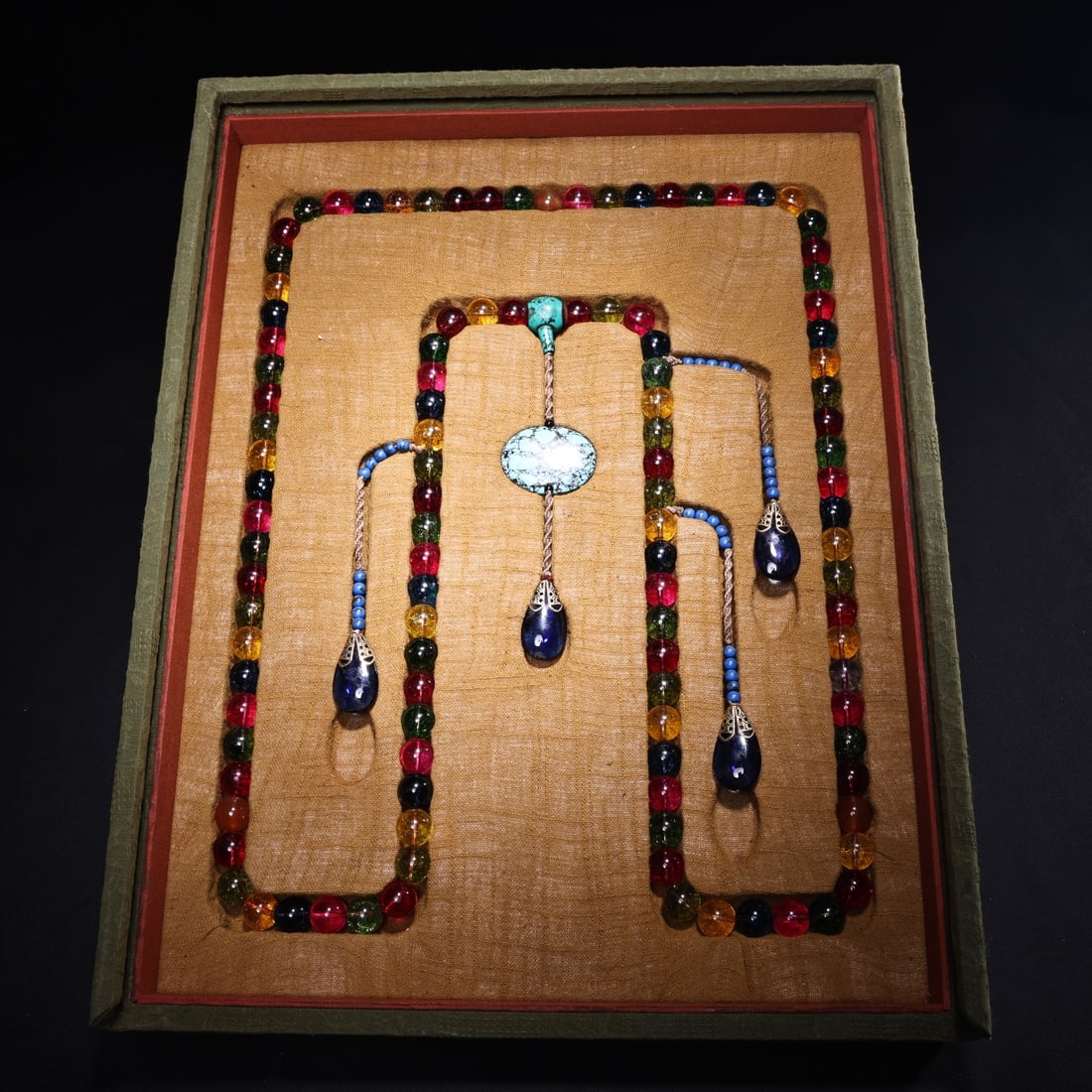Chinese Tourmaline Court Necklace (Chaozhu) with Storage Box (1 of 9)