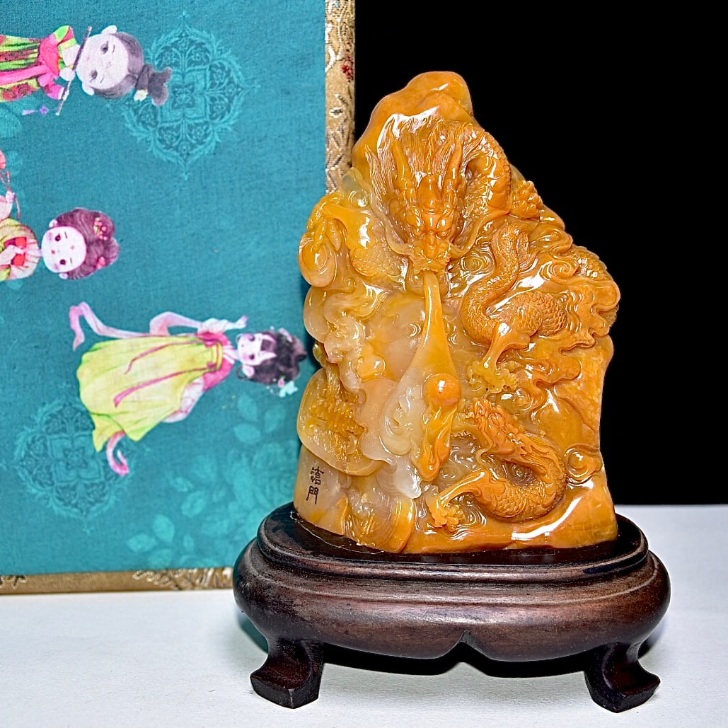 Old Collection Shoushan Tianhuang Stone Carved Dragon Statue (1 of 9)