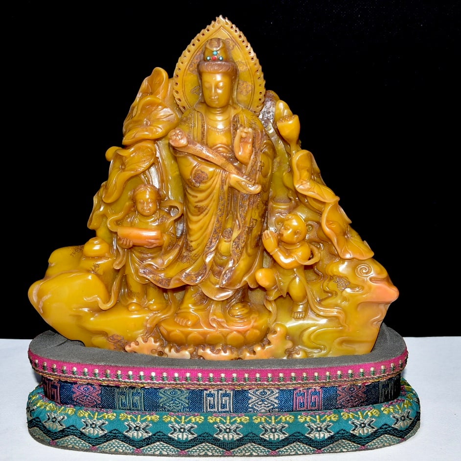 Old Collection Shoushan Tianhuang Stone Carved Guanyin Statue, Qianlong Mark (1 of 9)