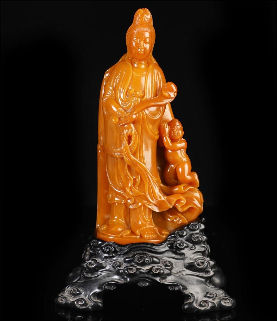 A beautiful Shoushan stone gold field Huang Guanyin ornament: Exquisite Shoushan Shijintian Huang Guanyin ornament Size:17.5x8x5cmW:0.879kg (The Dimensions Of All Batches Are Manually Measured.If You Need More Detailed Information, Please Contact Our Customer Se