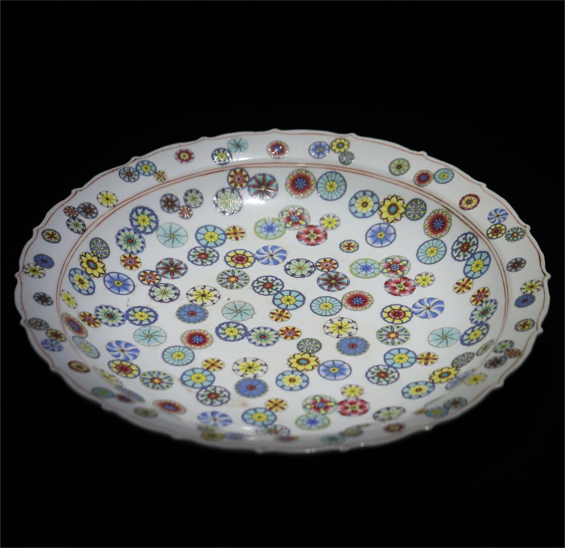 A pastel leather ball pattern diamond mouth plate made in the Kangxi Dynasty of the Qing Dynasty (1 of 8)