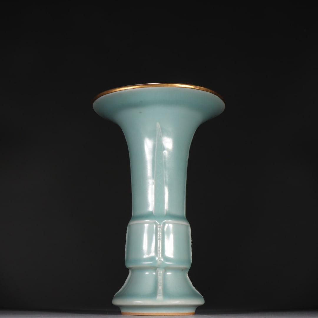 A gold-clad flower cup from Longquan kiln (1 of 9)