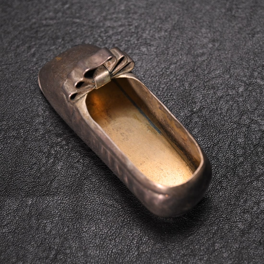 A beautiful old sterling silver shoe (1 of 9)