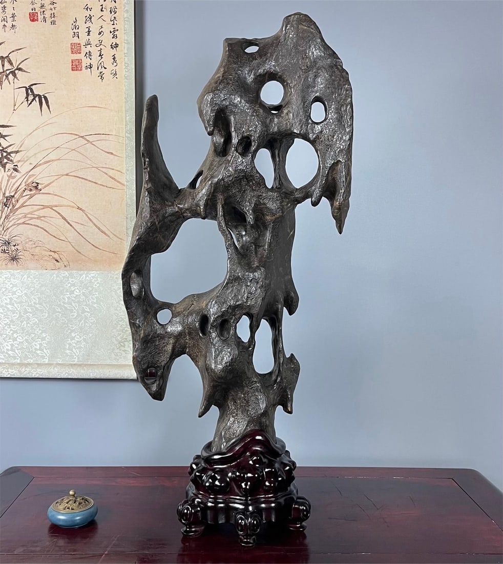 A piece of exquisite natural Laotai Lake Xiangyun: Exquisite natural old Taihu auspicious clouds Size:L:38cm W:20cm D:70cm (The Dimensions Of All Batches Are Manually Measured.If You Need More Detailed Information, Please Contact Our Customer Service 