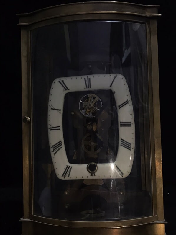 A beautiful ancient Henian clock - 9