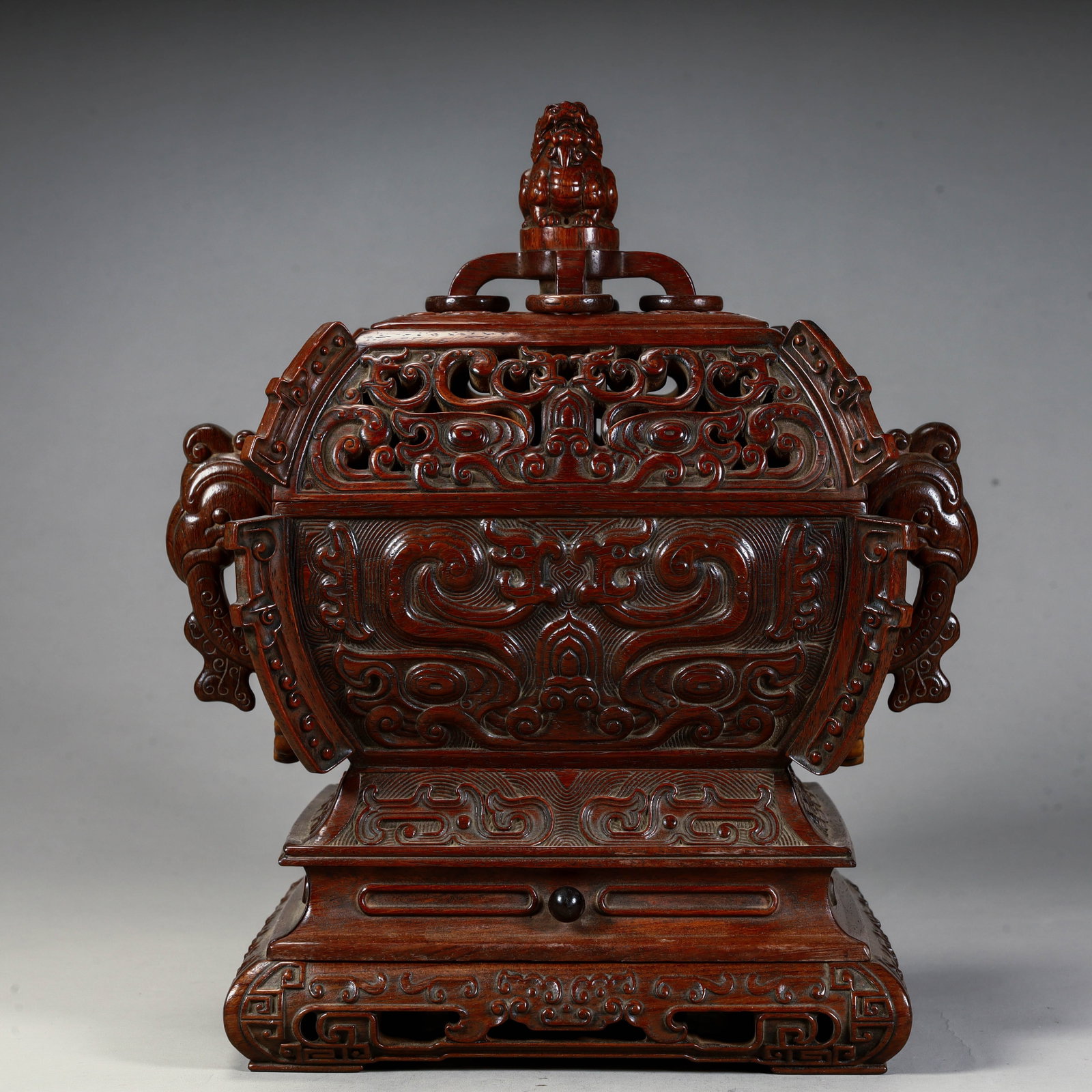 A Huanghuali aroma burner from the Qing Dynasty: Qing Dynasty Huanghuali aroma burner Size: H:27cm L: 23cm W:16.5cm W:1.3kg (The Dimensions Of All Batches Are Manually Measured.If You Need More Detailed Information, Please Contact Our Customer